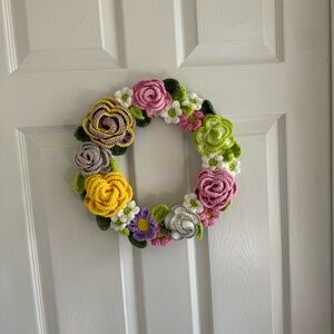 Handmade crochet wreath ☀️